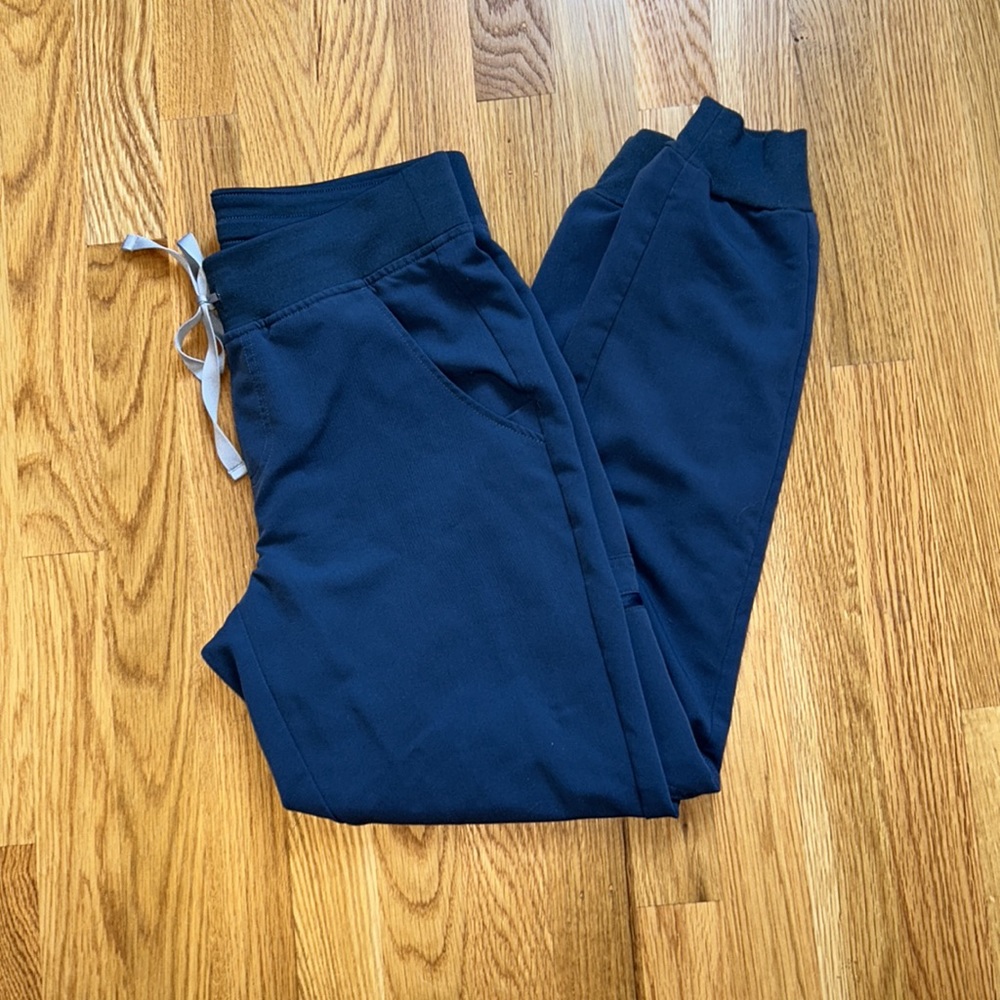 Figs Zamora Jogger Scrub Pants in Dark Harbor